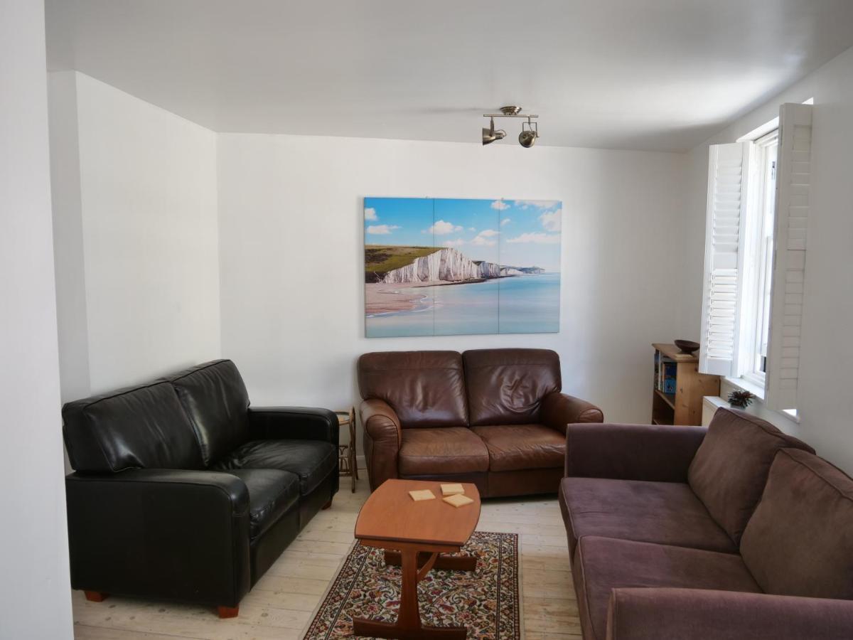 Luxury 3 Bathroom Cinema And Sauna Seaford Exterior photo