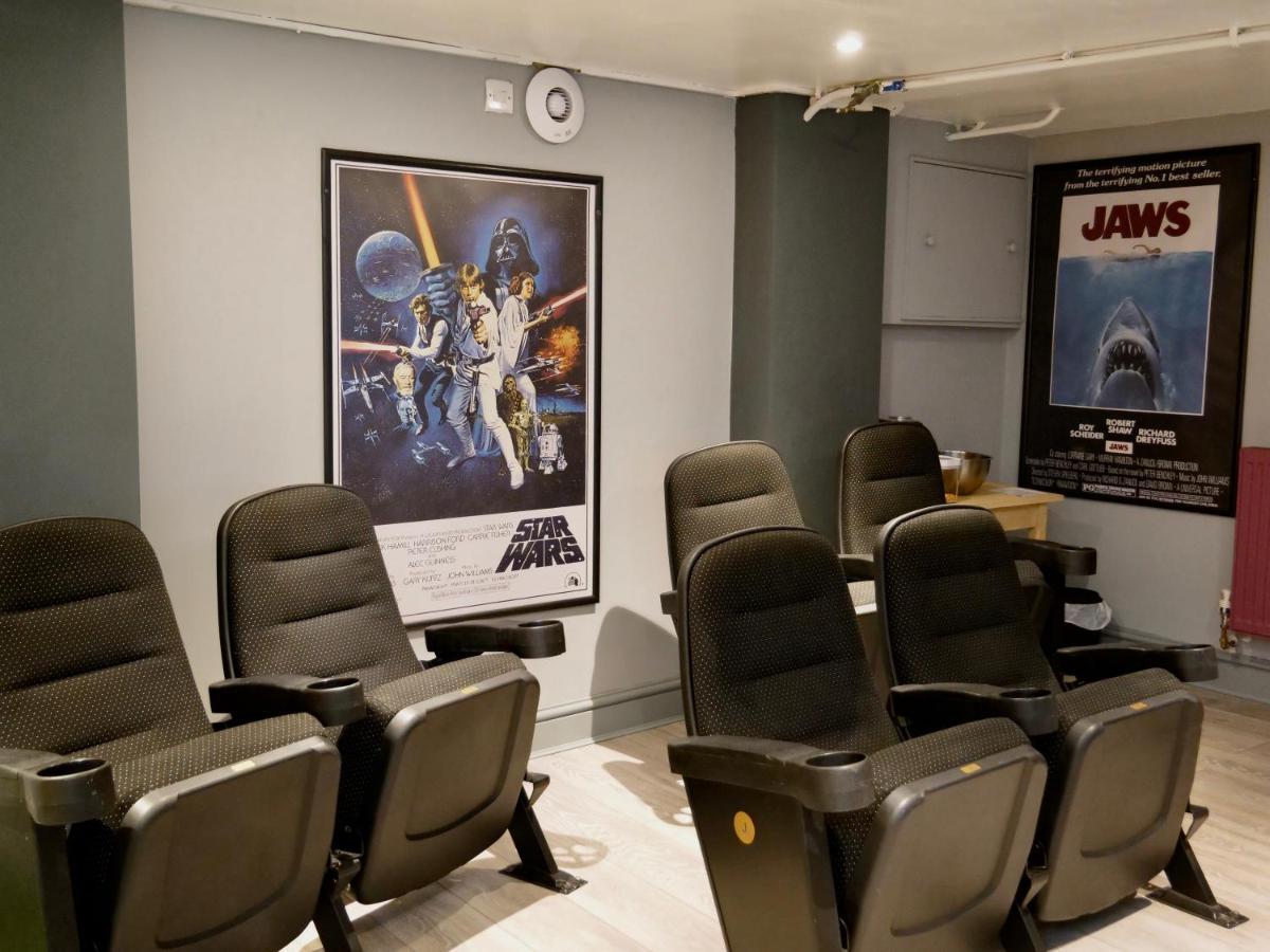 Luxury 3 Bathroom Cinema And Sauna Seaford Exterior photo