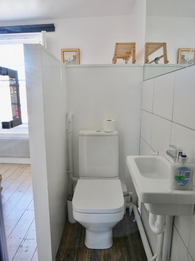 Luxury 3 Bathroom Cinema And Sauna Seaford Exterior photo