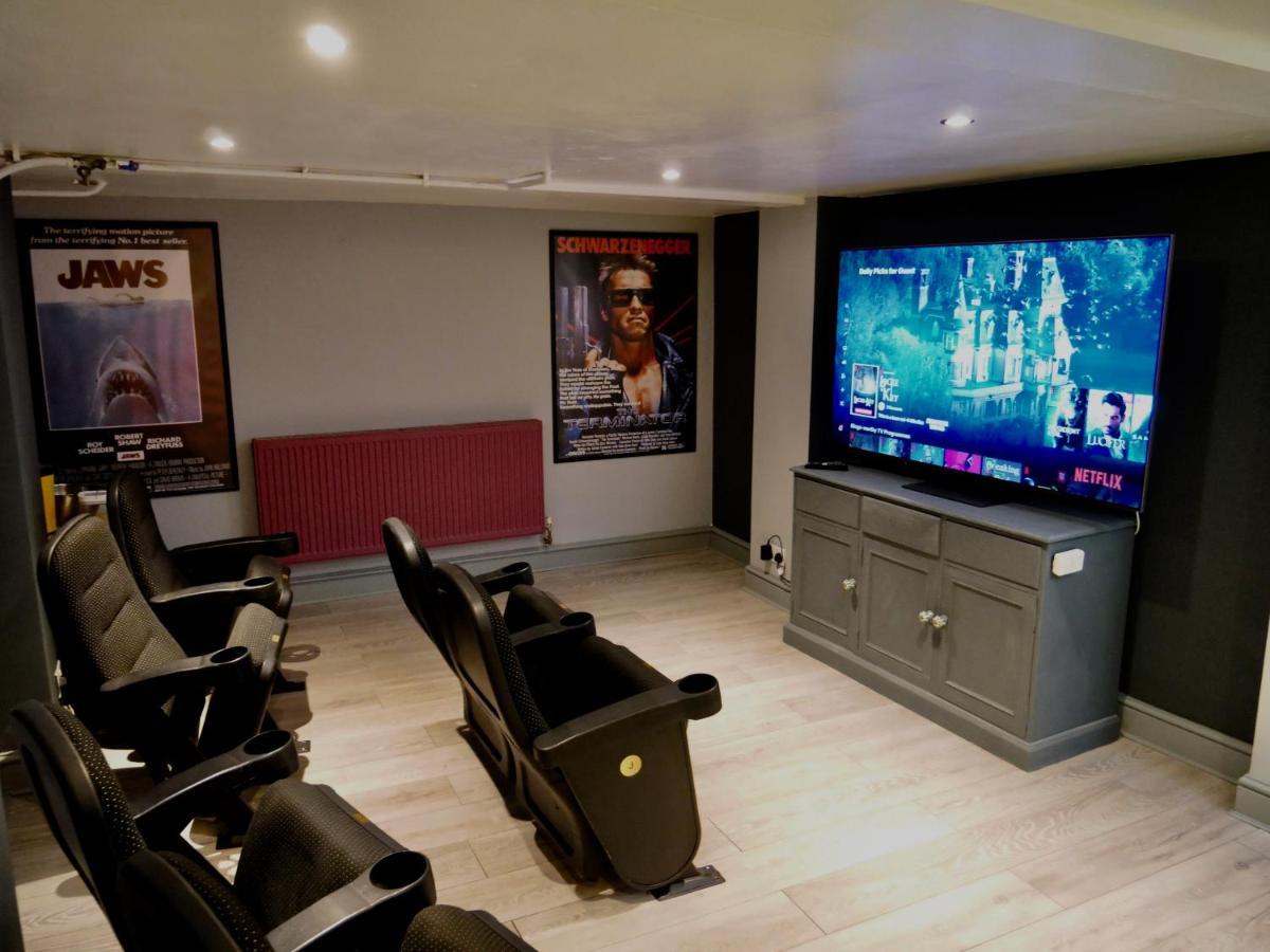 Luxury 3 Bathroom Cinema And Sauna Seaford Exterior photo